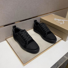 Christian Louboutin Fun Louis Junior Men Low-top Sneakers Veau Velours with Strass Black
