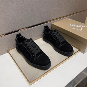Christian Louboutin Fun Louis Junior Sneakers Low-top Logo Embossed Veau Velours Black